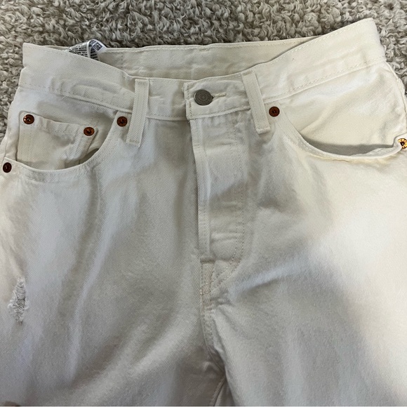 Levi's 501 original fit jeans in white/ivory - size 26 - Picture 4 of 5